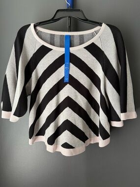 Kit and Ace Black and Cream Chevron Scoop-Neck Sweater